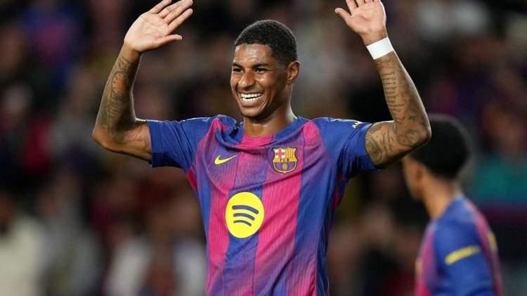 <p>Fenerbah&ccedil;e'de Cihan Kamer ve Oğuz &Ccedil;etin, Mason Greenwood transferini bitirdikten sonra Marcus Rashford i&ccedil;in Marsilya'dan Manchester'a ge&ccedil;ti.<br />
<br />
(FANATİK)</p>
