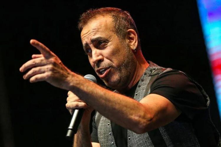 <p>Evli olduğunu bilmiyordum. Evli olduğunu 2-3 g&uuml;n &ouml;nce nezarethanede &ouml;ğrendim. Bor&ccedil;ları &ouml;dersek evleneceğiz dedi. Ben de Amerika'daki paralarımı buraya aldım. Benim evlilik hayallerim &ccedil;alındı. Bana bor&ccedil;ları var ve &ouml;demediler. Mağdur durumdayım" dedi.</p>
