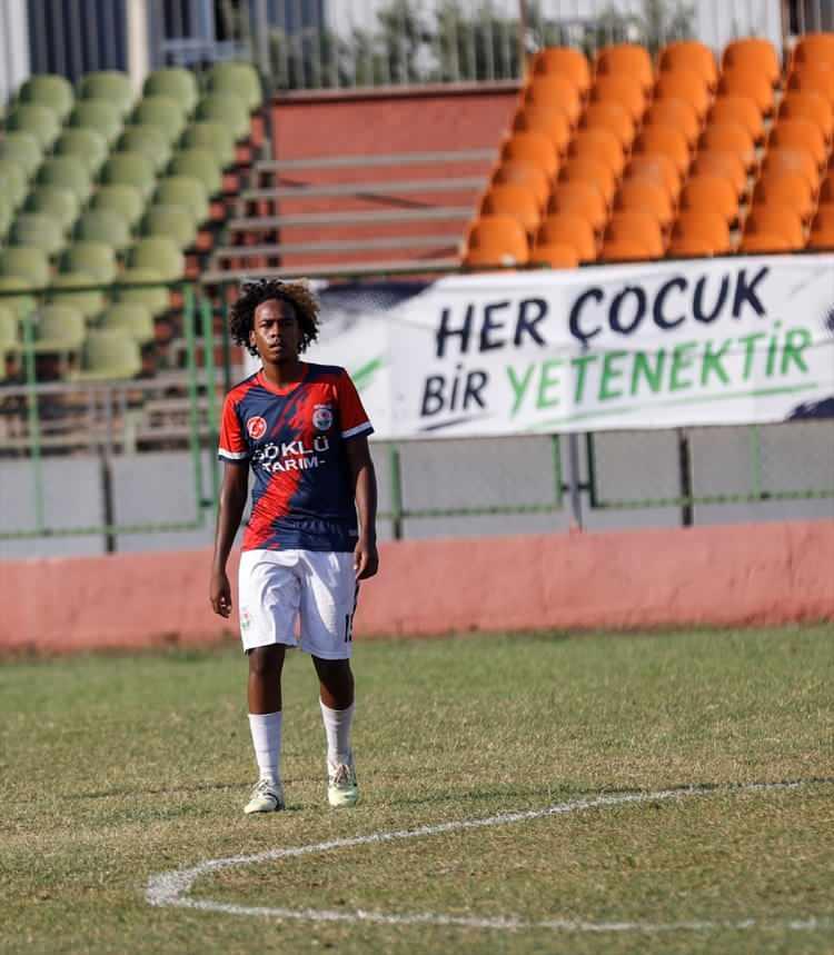 <p><strong>"HEDEFİMİZ &Ouml;NCE GRUPTAN &Ccedil;IKMAK ARDINDAN ŞAMPİYON OLMAK"</strong></p>
