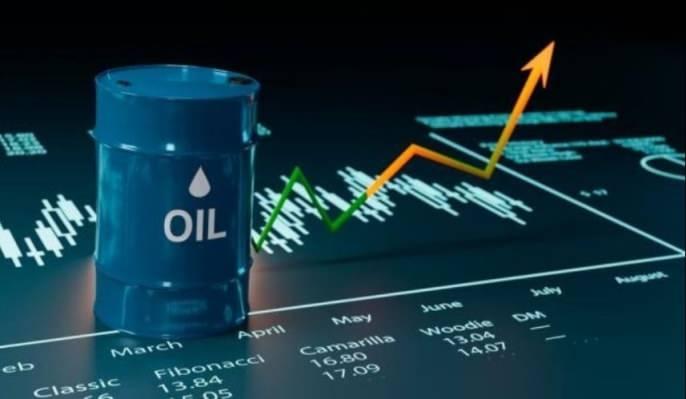 <p>Ancak IMF, bu olumlu etkinin b&uuml;t&uuml;n &uuml;lkelere eşit şekilde yayılmayacağını vurguluyor. Teknoloji &uuml;retim zincirlerine entegre ekonomiler &ouml;nemli avantaj elde ederken, enerji maliyetlerine daha bağımlı &uuml;lkeler b&uuml;y&uuml;me a&ccedil;ısından geride kalabilir.</p>
