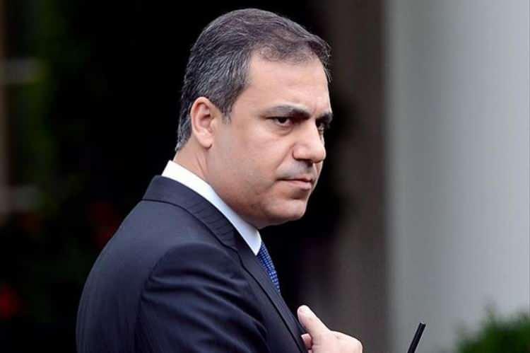 <p>FET&Ouml;, "devleti ele ge&ccedil;irme" amacıyla daha &ouml;nce d&ouml;nemin MİT Başkanlığı M&uuml;steşarı Hakan Fidan ile teşkilatın &uuml;st d&uuml;zey g&ouml;revlilerinin ifadeye &ccedil;ağrılması, 17/25 Aralık soruşturmaları ve MİT tırlarının durdurulması gibi kumpaslarda yer almış, h&uuml;k&uuml;mete geri adım attırmamıştı.</p>
