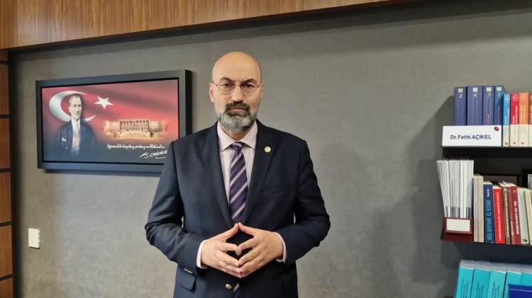 <p>FETHİ AÇIKEL</p>

