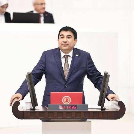 <p>METİN İLHAN</p>
