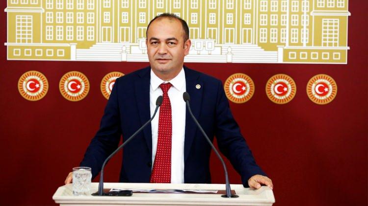 <p>ÖZGÜR KARABAT</p>
