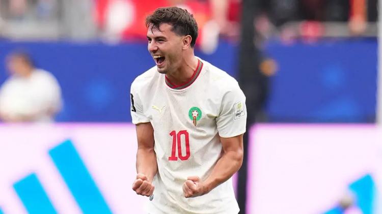 <p>Galatasaray, Real Madrid'in 26 yaşındaki h&uuml;cum oyuncusu Brahim Diaz'ı g&ouml;z&uuml;ne kestirdi.<br />
<br />
Teknik heyet; sağ kanat, sol kanat ve 10 numara olarak g&ouml;rev yapabilen Faslı futbolcuyu kadroda g&ouml;rmek istiyor.<br />
<br />
(FOTOMA&Ccedil;)</p>
