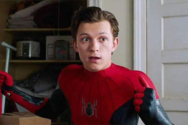 <p><strong><span style="color:#B22222">2)&nbsp; TOM HOLLAND&nbsp;</span> |&nbsp; 7-10 MİLYON DOLAR</strong></p>
