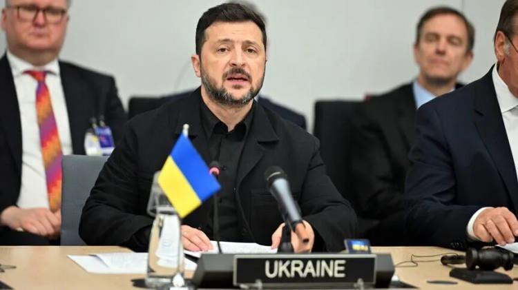 <p><strong><span style="color:rgb(178, 34, 34)">ZELENSKYY</span>&nbsp; |&nbsp; Ukrayna Başkanı</strong></p>

<p>B&ouml;lgede savaş y&ouml;netimindeki liderliği ve uluslararası destek ağlarıyla etkili.</p>
