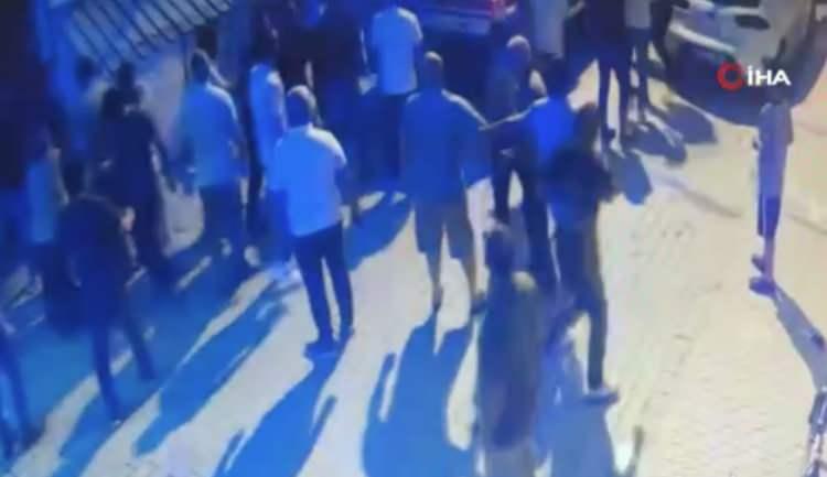 <p>Olayın ardından geniş &ccedil;aplı inceleme başlatan emniyet g&uuml;&ccedil;leri, kavgaya karıştığı belirlenen 18 ş&uuml;pheliyi g&ouml;zaltına almıştı.&nbsp;</p>
