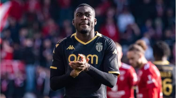 <p>Beşiktaş, Milan'dan ayrılması beklenen Fransız &ouml;n libero Youssouf Fofana'yı g&uuml;ndemine aldı.<br />
<br />
Serie A devinin bonservis beklentisi 20 milyon euro.<br />
<br />
(FOTOMA&Ccedil;)</p>

