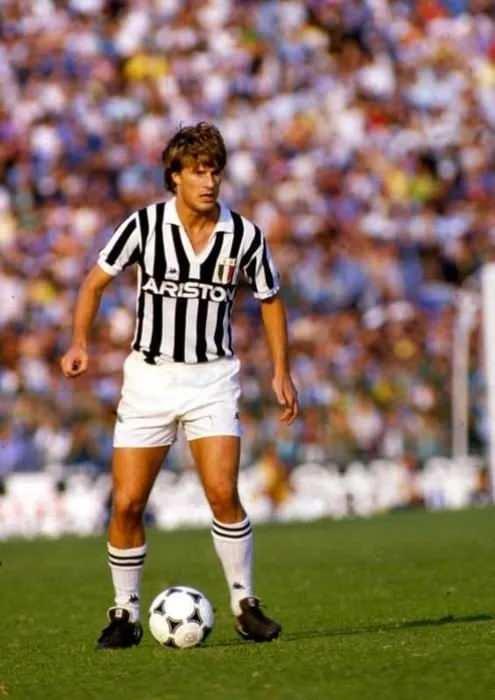 <p>39. MICHAEL LAUDRUP</p>

<p>&nbsp;</p>
