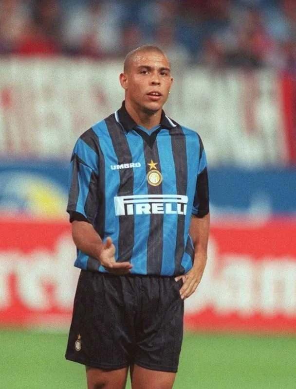 <p>9. RONALDO NAZARIO</p>

<p>&nbsp;</p>

