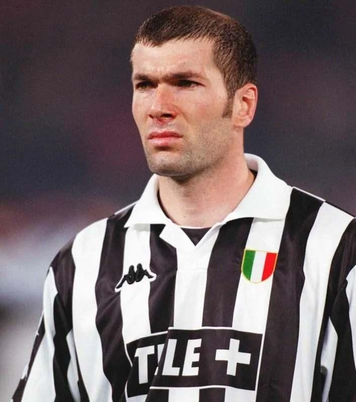 <p>8. ZINEDINE ZIDANE</p>

<p>&nbsp;</p>
