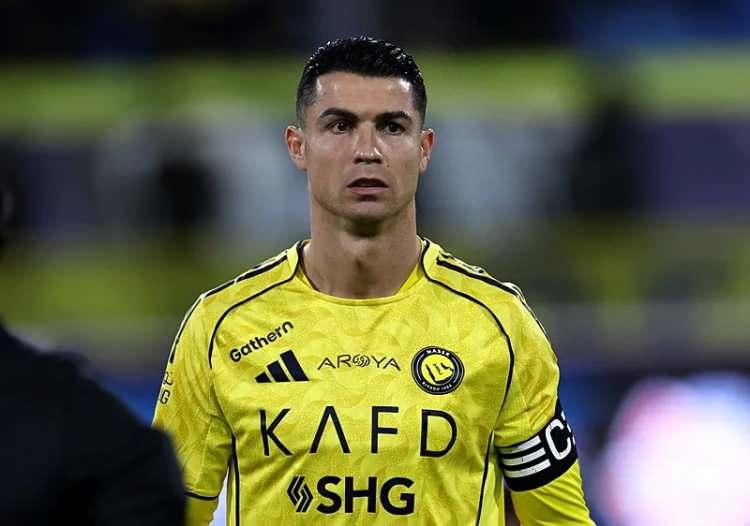 <p>2. CRISTIANO RONALDO<br />
&nbsp;</p>
