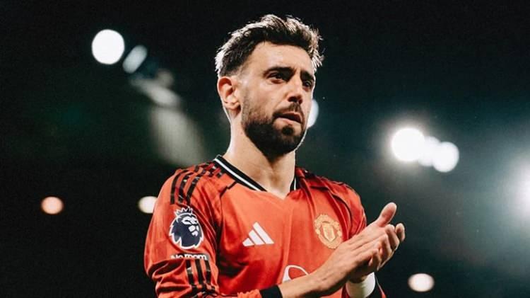 <p>Değeri 35 milyon euro olan yıldız futbolcu, ge&ccedil;en sezon Premier Lig'de 35 resmi karşılaşmada 9 gol ve 21 asist yaparak dikkat &ccedil;ekti.</p>
