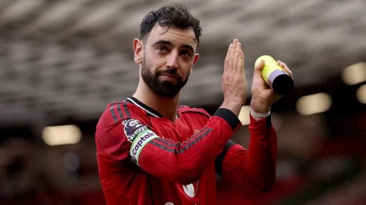<p>31 yaşındaki Bruno Fernandes'in Manchester United ile s&ouml;zleşmesi 30 Haziran 2027'de sona erecek.</p>
