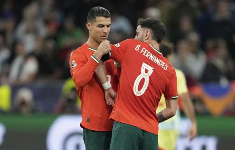 <p><strong>RONALDO, BRUNO'YU İKNA S&Uuml;RECİNDE AKTİF ROL ALIYOR</strong></p>
