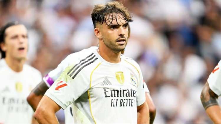 <p>Galatasaray, Real Madrid'in 23 yaşındaki stoperi Raul Asencio'yu listesine yazdı. Mourinho oyuncuya transfer izni verdi.<br />
<br />
(FOTOMA&Ccedil;)</p>
