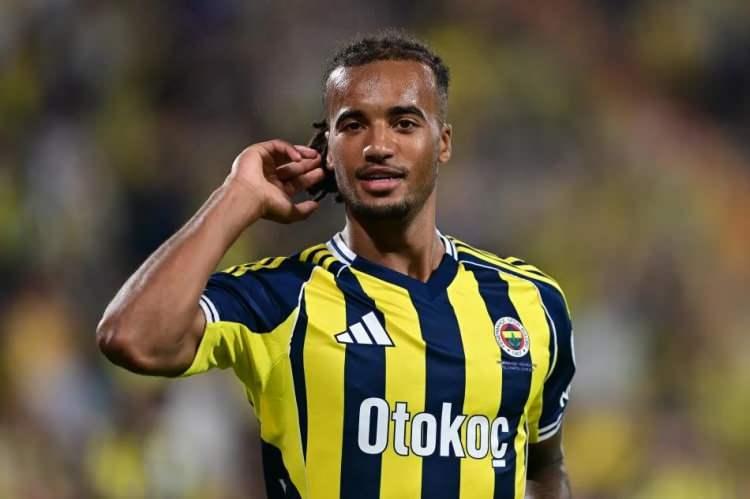 <p>Archie Brown i&ccedil;in Chelsea'den sonra Manchester United da devreye girdi. 23 yaşındaki futbolcu, &uuml;lkesine d&ouml;nmeye sıcak bakıyor.&nbsp;</p>

<p><br />
(TAKVİM)</p>
