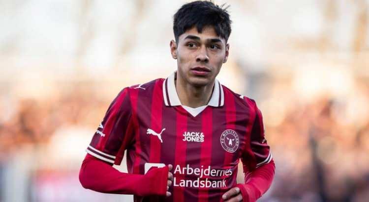 <p>Trabzonspor, 22 yaşındaki Osorio i&ccedil;in Midtjylland'a 15 milyon euronun &uuml;zerinde bonservis teklif etti.<br />
<br />
(FANATİK)</p>
