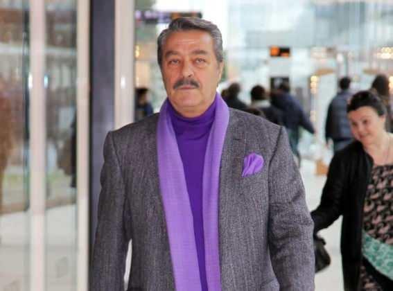 <p>İ&ccedil;eriği hen&uuml;z a&ccedil;ıklanmayan vasiyetlerin, yasal s&uuml;recin tamamlanmasının ardından eyl&uuml;l ayında a&ccedil;ılacağı &ouml;ğrenildi. B&ouml;ylece İnanır'ın mal varlığını kimlere bırakmayı tercih ettiği de resmi olarak netleşecek.&nbsp;</p>
