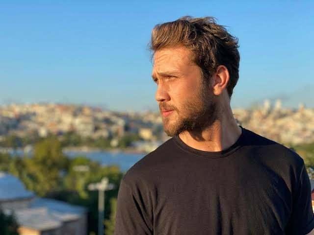 <p>Aras Bulut İynemli: 200 bin TL</p>

<p>&nbsp;</p>
