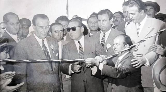 <p>Cumhuriyet Halk Partisi'nden (CHP) ayrılan Cel&acirc;l Bayar, Adnan Menderes, Fuat K&ouml;pr&uuml;l&uuml; ve Refik Koraltan ("D&ouml;rtl&uuml; Takrir" imzacılardır) tarafından 7 Ocak 1946 tarihinde kurulmuştur.</p>
