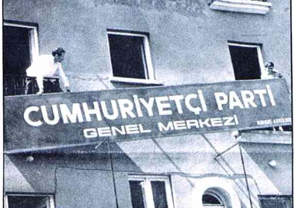 <p><span style="color:#B22222"><strong>1972: </strong></span></p>

<p><strong>CUMHURİYET&Ccedil;İ PARTİ (CP)</strong></p>

<p>&nbsp;</p>

<p>&nbsp;</p>
