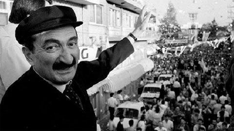 <p>Demokratik Sol Parti (DSP), 12 Eyl&uuml;l 1980 askeri darbesiyle kapatılan Cumhuriyet Halk Partisi'nin (CHP) eksikliğini doldurmak ve siyasi yasaklı olan B&uuml;lent Ecevit'in "Demokratik Sol" felsefesini yaşatmak amacıyla kurulmuştur.</p>

<p>Partinin kuruluşunun arkasında askeri rejimin dayattığı siyasi yasaklar, eski CHP kadrolarıyla yaşanan derin fikir ayrılıkları ve iş&ccedil;i sınıfına dayalı yeni bir sol anlayış inşa etme amacı yatmaktadır.</p>

<p><br />
<!--TgQPHd|||[]--></p>
