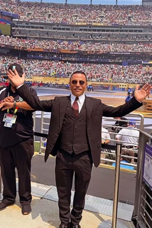 <p>Olayın ardından FIFA, Nusret'in sahaya nasıl girdiği ve kupaya nasıl erişim sağladığına ilişkin inceleme başlatmış, yaşananlar g&uuml;nlerce spor kamuoyunda tartışılmıştı.</p>
