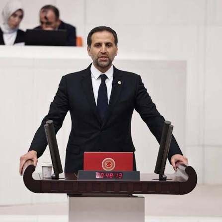 <p><strong>&Ouml;ZG&Uuml;R ERDEM İNCESU</strong></p>
