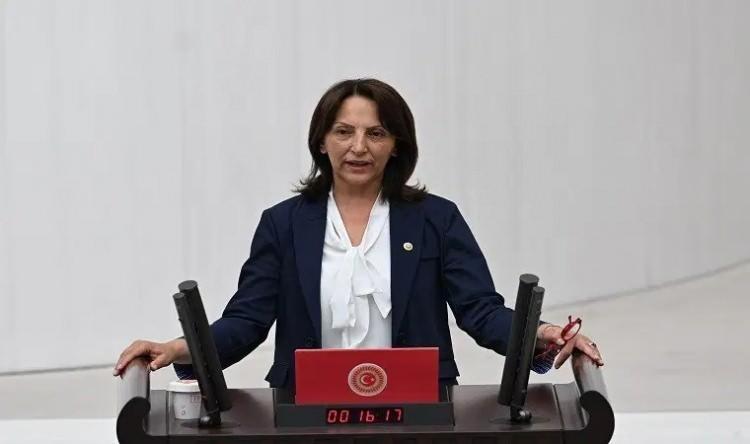 <p><strong>ALİYE TİMİSİ ERSEVER</strong></p>

