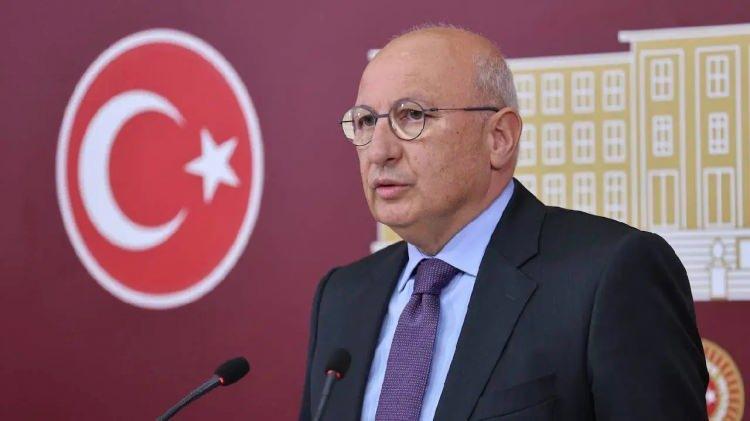 <p><strong>MEDYADAN SORUMLU GENEL BAŞKAN YARDIMCISI:</strong></p>

<p><span style="color:#B22222"><strong>UTKU &Ccedil;AKIR&Ouml;ZER</strong></span></p>

<p>&nbsp;</p>
