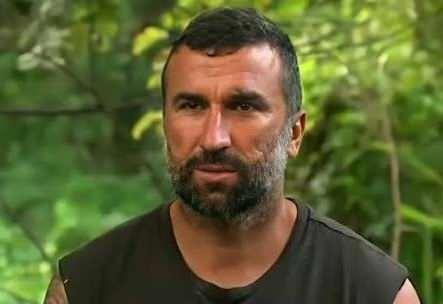 <p>Survivor Hikmet'in yarışmadan neden ayrıldığı o d&ouml;nem b&uuml;y&uuml;k bir merak konusu olmuştu.</p>
