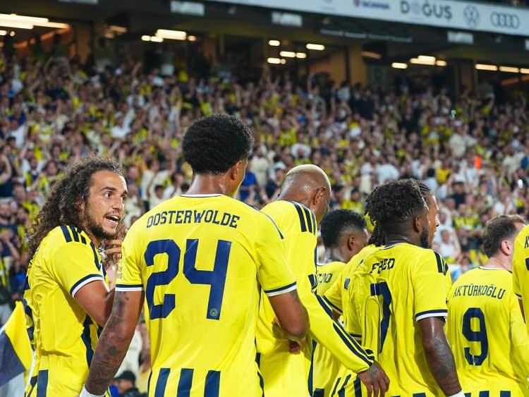 <p>Fenerbah&ccedil;e bu sonu&ccedil;la r&ouml;vanş &ouml;ncesinde avantajlı skoru yakaladı.</p>
