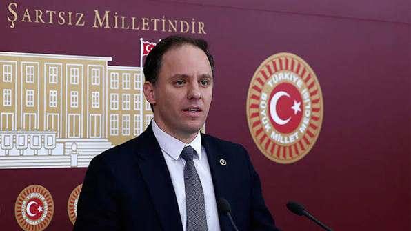 <p>DENİZ YAVUZYILMAZ</p>
