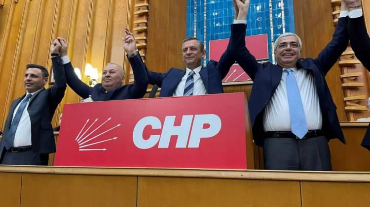 <p>CEMAL ENGİNYURT</p>
