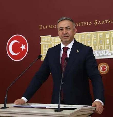 <p>MEHMET TAHTASIZ</p>

