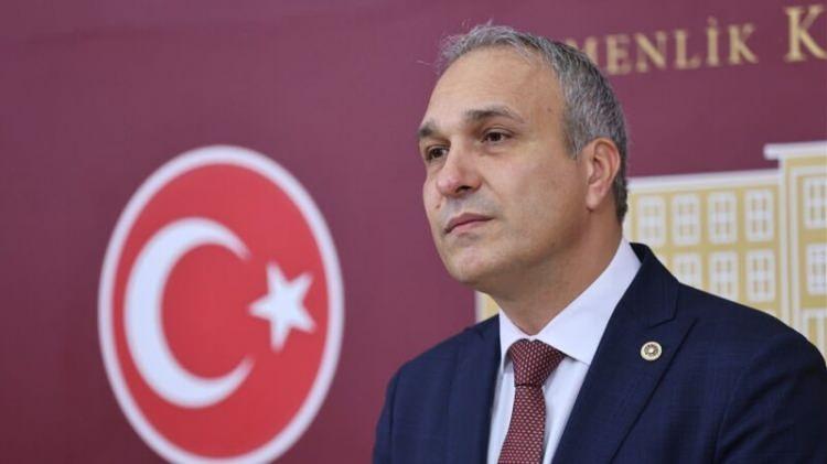 <p>SUAT &Ouml;Z&Ccedil;AĞDAŞ</p>
