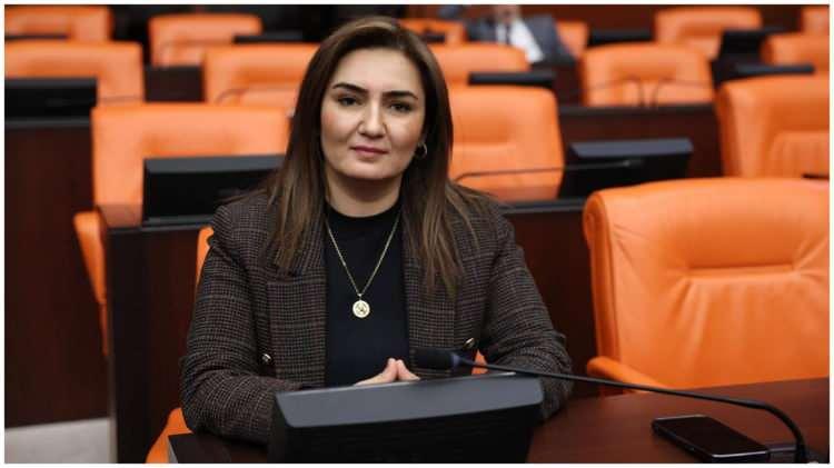 <p><strong>SEVDA ERDAN KILI&Ccedil;</strong></p>

<p>&nbsp;</p>
