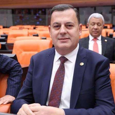 <p><strong>VECDİ G&Uuml;NDOĞDU</strong></p>

<p>&nbsp;</p>
