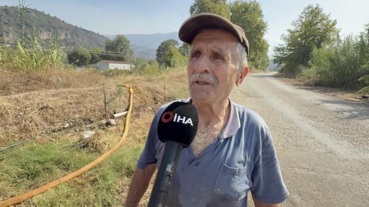 <p>Yaşadığı acıya rağmen m&uuml;cadeleyi bırakmayan Nazmi Kundak&ccedil;ı, yaptığı fedakarlığı şu s&ouml;zlerle anlattı:&nbsp;</p>

<p>&nbsp;</p>

<p><strong><em>"Yangın &ccedil;ıktığından beri buralardayım. Bir şeyler yapmam gerektiğini d&uuml;ş&uuml;nd&uuml;m. Derenin &ouml;n&uuml;n&uuml; keserek hortum &ccedil;ektim, bir tane pompa koydum. Trakt&ouml;rlere su doldurup yukarıdaki yangın b&ouml;lgesine taşımalarını sağladım. Benim de zeytinliklerim yandı. Ben de b&ouml;yle yardım etmek istedim."</em></strong></p>
