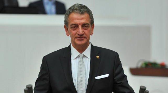 <p><strong>H&Uuml;SN&Uuml; BOZKURT</strong></p>
