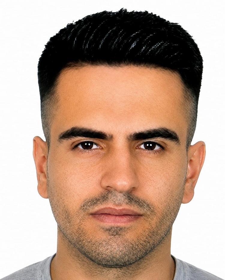 <p>&Ccedil;evredekilerin ihbarıyla b&ouml;lgeye giden sağlık ve polis ekipleri, Yılmaz, Demir ve İlbey'in hayatını kaybettiğini belirledi.</p>

<p>&nbsp;</p>

<p>Adana Adli Tıp Kurumu&rsquo;ndaki otopsilerinin ardından <strong><em>3 kişinin cenazesi yakınları tarafından toprağa verildi.</em></strong></p>

<p>&nbsp;</p>

<p>Fotoğraf:&nbsp;<strong><em>Ali Can Demir&nbsp;</em></strong></p>
