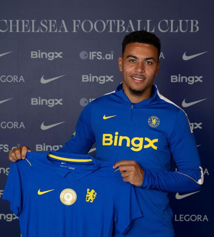 <p><strong>Morgan Rogers > Chelsea > 138 milyon euro<br />
<br />
* Aston Villa<br />
<br />
*** Yaz transfer d&ouml;neminin en pahalı transferi şu anda Rogers. İngiliz yıldız eski takımı Aston Villa'ya tam 138 milyon euro kazandırdı.</strong></p>
