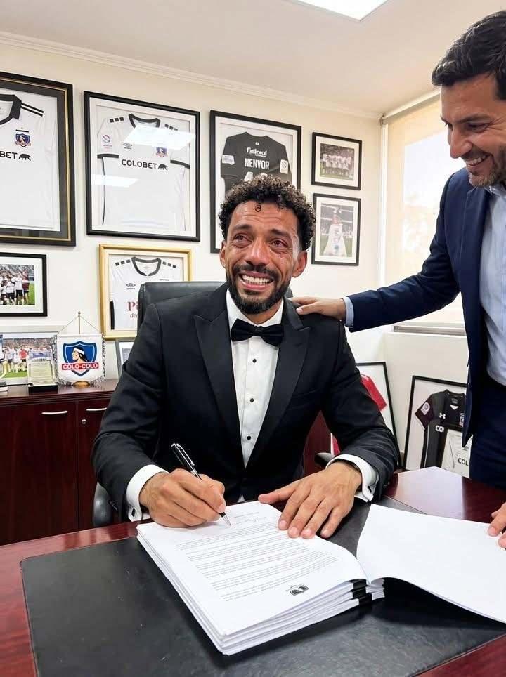 <p>Şili&rsquo;nin k&ouml;kl&uuml; kul&uuml;plerinden Colo-Colo, 40 yaşındaki file bek&ccedil;isini kadrosuna dahil ettiğini a&ccedil;ıkladı.</p>
