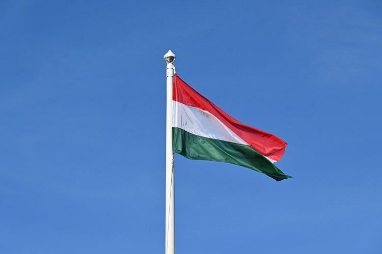 <p>6. MACARİSTAN, POLONYA, BİRLEŞİK KRALLIK</p>

<p>Macaristan, Polonya ve Birleşik Krallık 184 destinasyona vizesiz erişim sağlayarak 6. sırada yer aldı</p>
