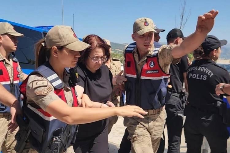 <p>Dosya kapsamında tutuklanan eski Vali Tuncay Sonel&rsquo;in eşi Handan Sonel&rsquo;in ifadesinde a&ccedil;ıkladığı aileye ait mal varlığı detayları soruşturma kayda girdi.</p>

