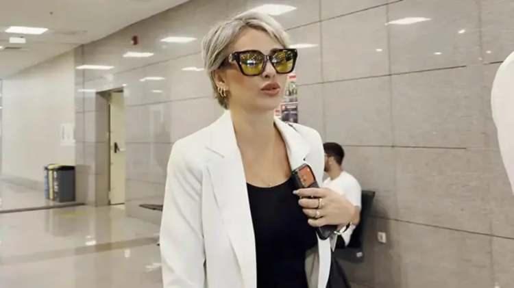 <p><span style="color:#B22222"><strong>FEYZA ALTUN</strong></span></p>
