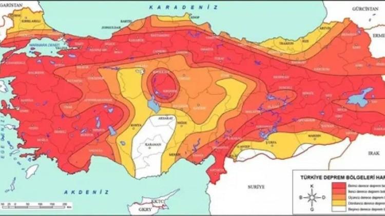 <p>Sara&ccedil;'a g&ouml;re T&uuml;rkiye'de deprem a&ccedil;ısından başı &ccedil;eken en g&uuml;venli b&ouml;lge Doğu Karadeniz olarak &ouml;ne &ccedil;ıkıyor.</p>

<p>&nbsp;</p>
