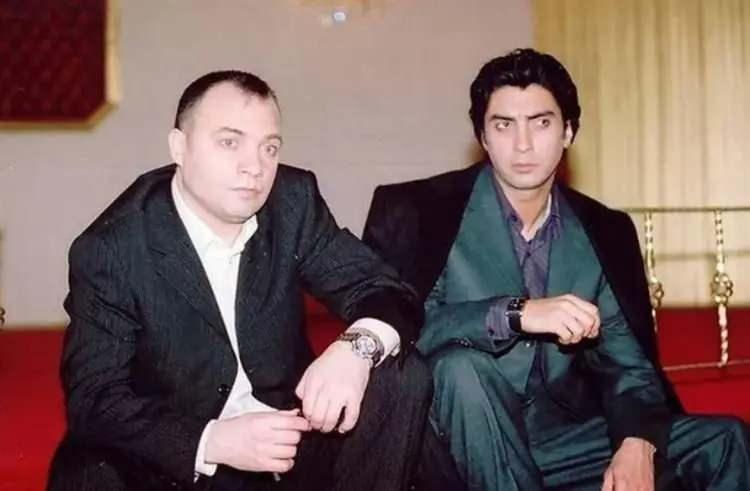 <p>Bir d&ouml;neme damgasını vuran 'Kurtlar Vadisi' dizinin başrol oyuncusu Necati Şaşmaz dizinin bitmesinden sonra g&ouml;zlerden uzak kalmaya karar vermişti.</p>
